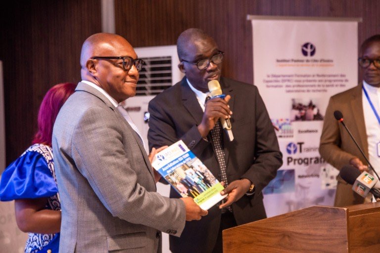 amanhermann1's tweet photo. Heureux d’avoir piloté, l’organisation du lancement de IPCI Training Program, avec en prime l’édition du catalogue de formation.
Ce programme de renforcement de capacités, mobilise de nombreux partenaires dont la @NouvellePSPCI https://t.co/XdkbUGHffs