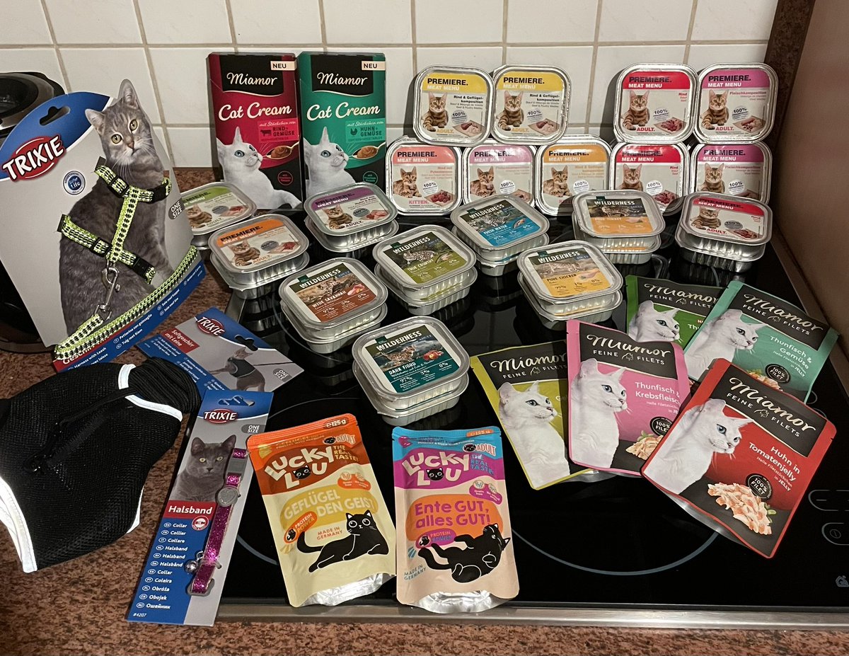 Die Göttin befahl: Dosenöffner, gehe einkaufen und entscheide weise. ☝🏼 
Dosenöffner hat gehorcht. 😌