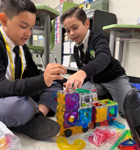 DrReyC's tweet photo. @TAGinPG scholars explored new paths during Clubs & Whistles Day, from chess to art, teamwork to creativity! π‘βοΈπ¨ Proud of our students & staff for an amazing first 9 weeks! π
Together we soar!
#Region4SayNoMore #ShiftingGears #TAGStrong #WeArePleasantGrove @MJJackson1906 @Educ8torHicks @SHussainDISD @dallasschools @DallasISDMedia @disdactivities