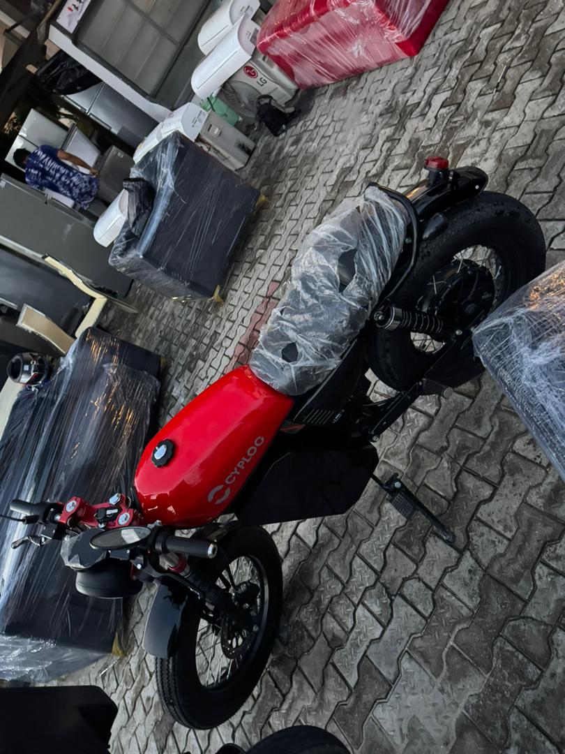 Thinkquick2's tweet image. ITEM DESCRIPTION: Brand New 70V 3000watts motor Full Electric bike

Location: Lekki 

Price: 2.3m

Call or text on WhatsApp: 07048192685