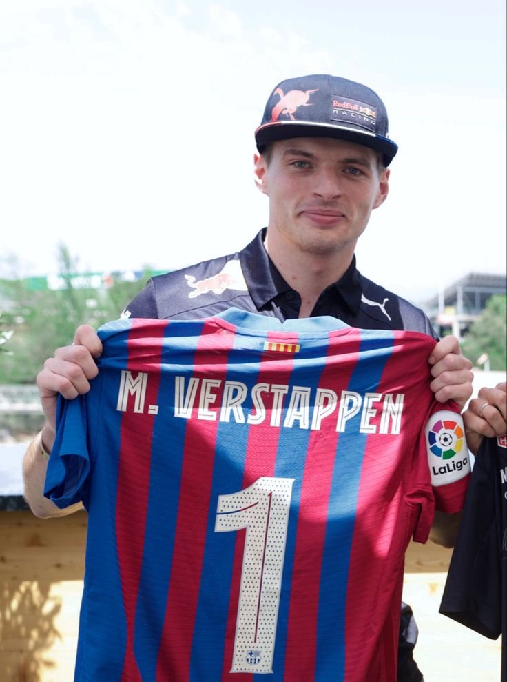 FormulaDirecta's tweet image. 🔵🔴 Max Verstappen: &quot;Espero que el Barça gane la Champions&quot;

[@GPblog_com]

#F1