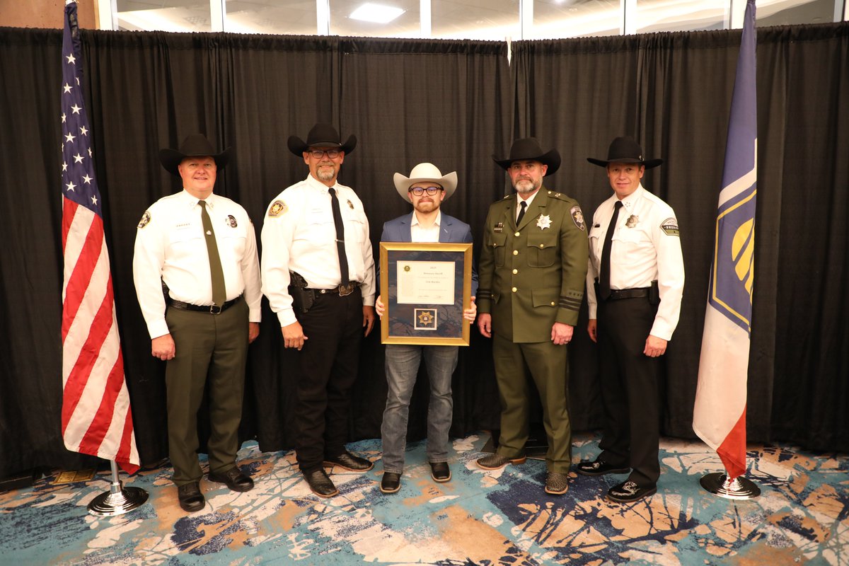 UTSheriffs's tweet image. The Honorary Sheriff Award is one of the Utah Sheriffs Association’s highest honors, recognizing leaders outside law enforcement who exemplify integrity &amp;amp; service in support of sheriffs:
Cole Hartley, Jon S. Pierpont, Colonel Michael Rapich, Bryan S. Wheat, and Rep. Celeste Maloy