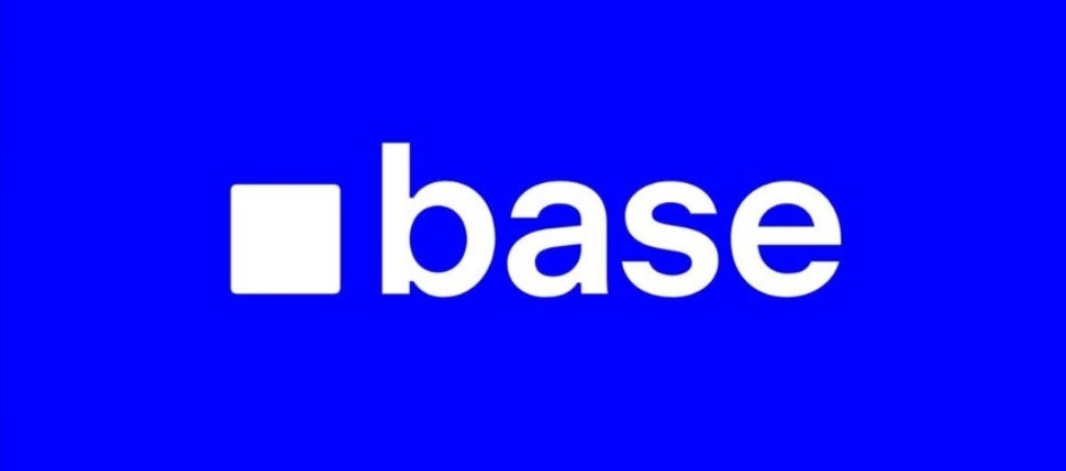 La0nchain's tweet image. @baseapp is more than just an app it&apos;s a bridge to a digital future where everyone has complete control over their identity, assets, and creativity.
