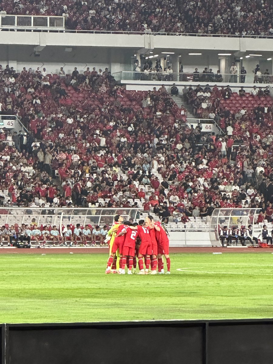 garistengah_id's tweet photo. Maarten Paes, Kevin Diks, Jay Idzes, dan yang lain-lain.

Terus majuuuuu! Kalau tidak hari ini, mungkin besok minggu. Kalau tidak besok minggu mungkin 2030. 

We believe. Kapanpun waktunya, kami percaya.

Jadi, terima kasih sudah berjuang. Besok minggu habiskan, ya?💥 https://t.co/k3LgTu9Rj9