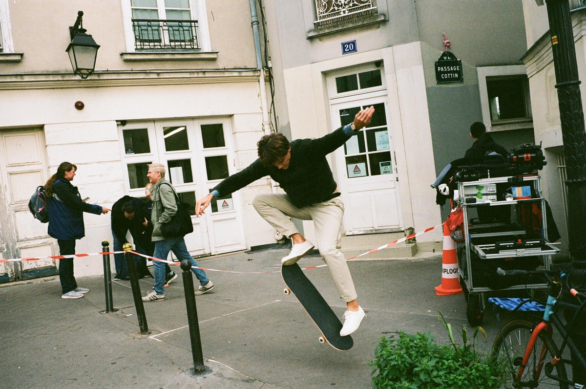 esbee ★ forbidden fruits era tweet media