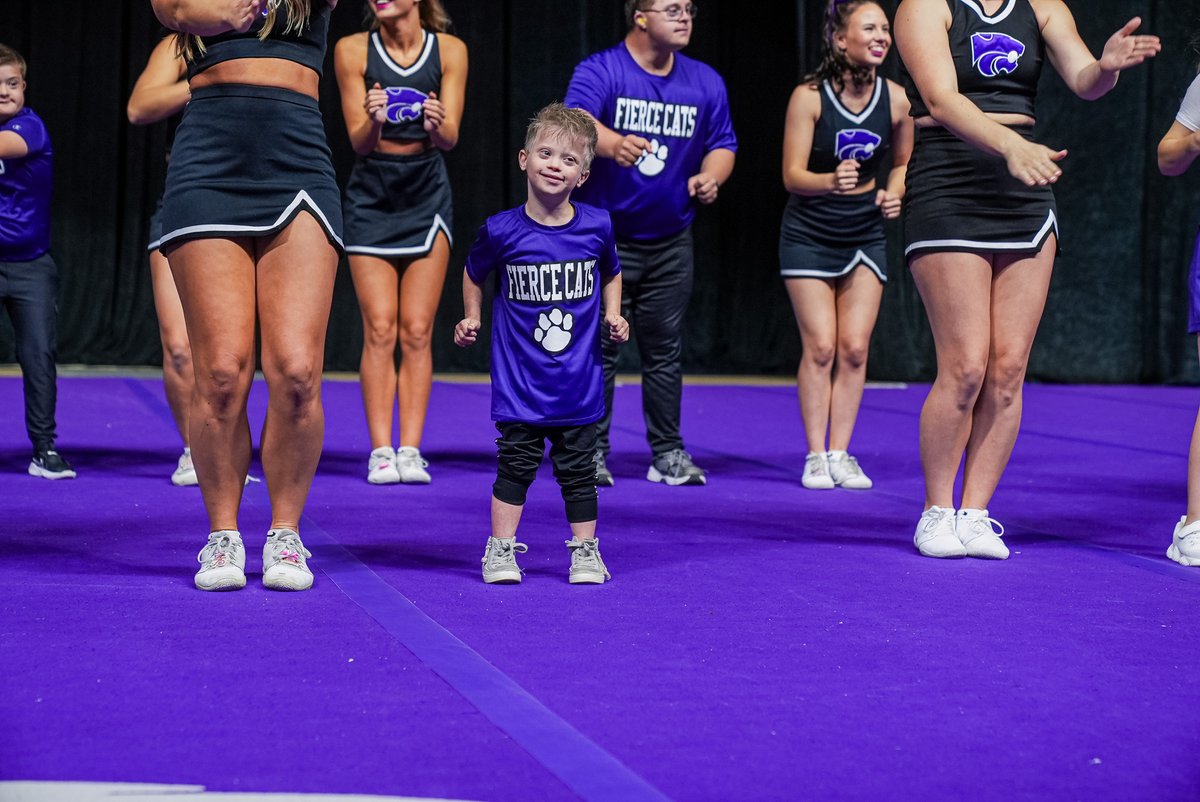 KStateAlumni's tweet photo. The Fierce Cats 4th performance at Wildcat Request Live was one to remember ๐
The Fierce Cats are a group of special needs individuals who practice once a month with the K- State Cheer team and participate in several events with the team.
#KStateHC https://t.co/bNUpG5NQ3n