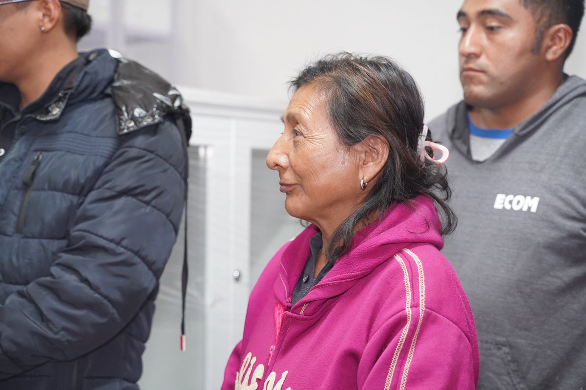 KariPerezPopoca's tweet image. Reafirmo mi compromiso con el fortalecimiento del tejido social a través del #Programa de #Obra #Comunitaria. Seguimos construyendo un presente digno para todas y todos.

En coordinación con nuestro gobernador @armentapuebla_  y en sinergia con el presidente auxiliar de San Diego