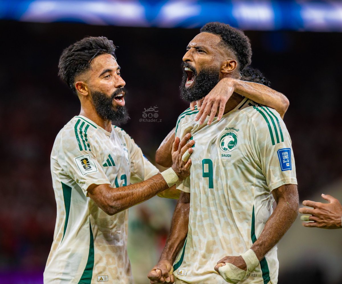 الروح القتالية لا تُستمد من الإمكانيات، بل من الإيمان بالهدف والعزيمة على الوصول..
رغبة الفوز والقتال تصنع المستحيل وتحول التحديات إلى فرص، والعزيمة إلى إنجاز 🇸🇦✨

 #المنتخب_السعودي
#السعودية_اندونيسيا