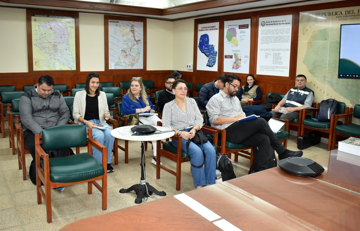 arp_py's tweet image. TÉCNICOS Y PRODUCTORES DE COSTA RICA VISITARON LAS OFICINAS DE LA ARP
La delegación se encuentra en el país para evaluar el funcionamiento del sistema de control sanitario y avanzar en el proceso de habilitación de su mercado a la carne paraguaya.
👉acortar.link/0mB5JX