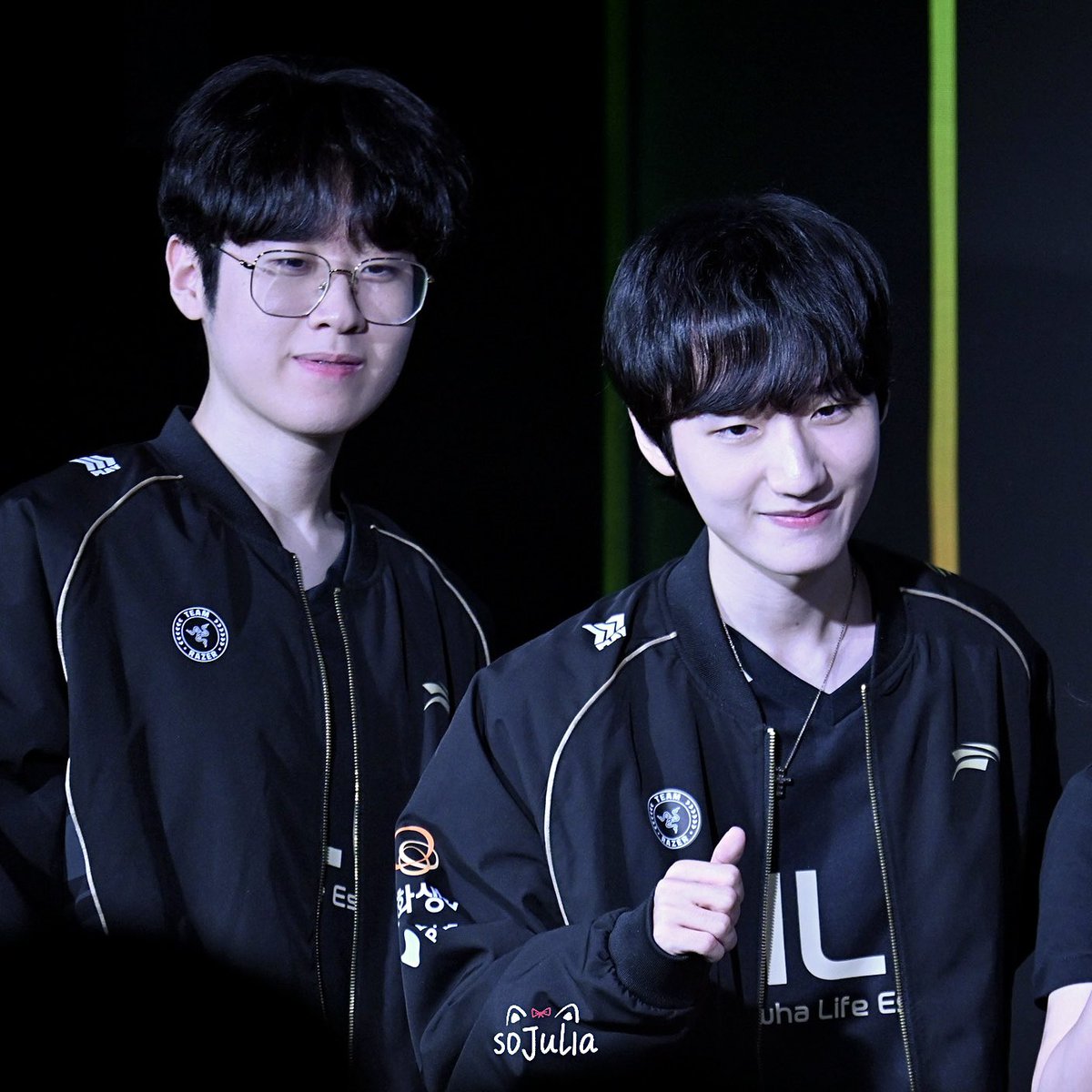 20251008 FAN MEETUP x Monster energy

Looks like a cinnamon roll🍩
could kill u⚔️

#Zeus #제우스 #최우제 #피넛 #한왕호 #Peanut #HLEWIN