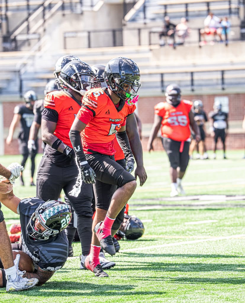 ShowtimePrep's tweet image. #LatePost
Congrats to our Defensive Players if the Week vs Stevenson

Donnell Dawkins
7 Tckls 5 Sacks 1 TFL

Kai F.
8 Tckls 2 TFLs

Michael Prempeh
@mprempeh2003 
7 Tckls 1 Sack 1 TFL

John Fornah
@Bignfl_ 
5 Tckls 1 Sack 1 Tckl

Corey Reed
8 Tckls