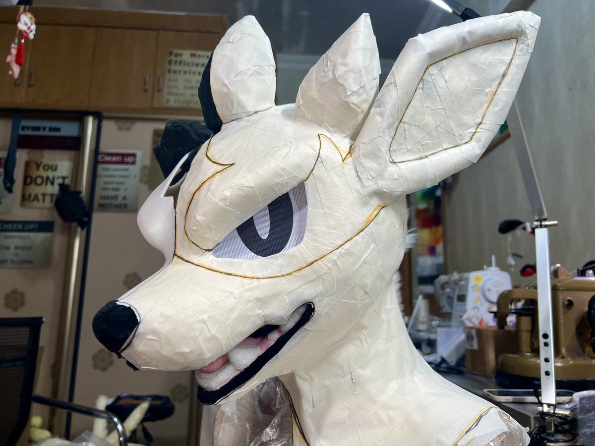 🔥🪨🐶
#Fursuitmaker #furry #fursuit