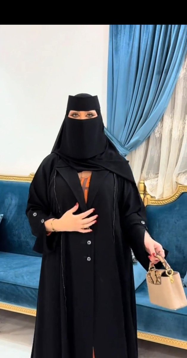 أرملة كويتيه (عقيم) غنية جدا  العمر 43 عام طلبها  الزواج من رجال جاد ما يهم عمره او جنسيته حتئ ولو فقير يتزوجها ويدير اعمالها   تكاليف السفر على حسابهاhh