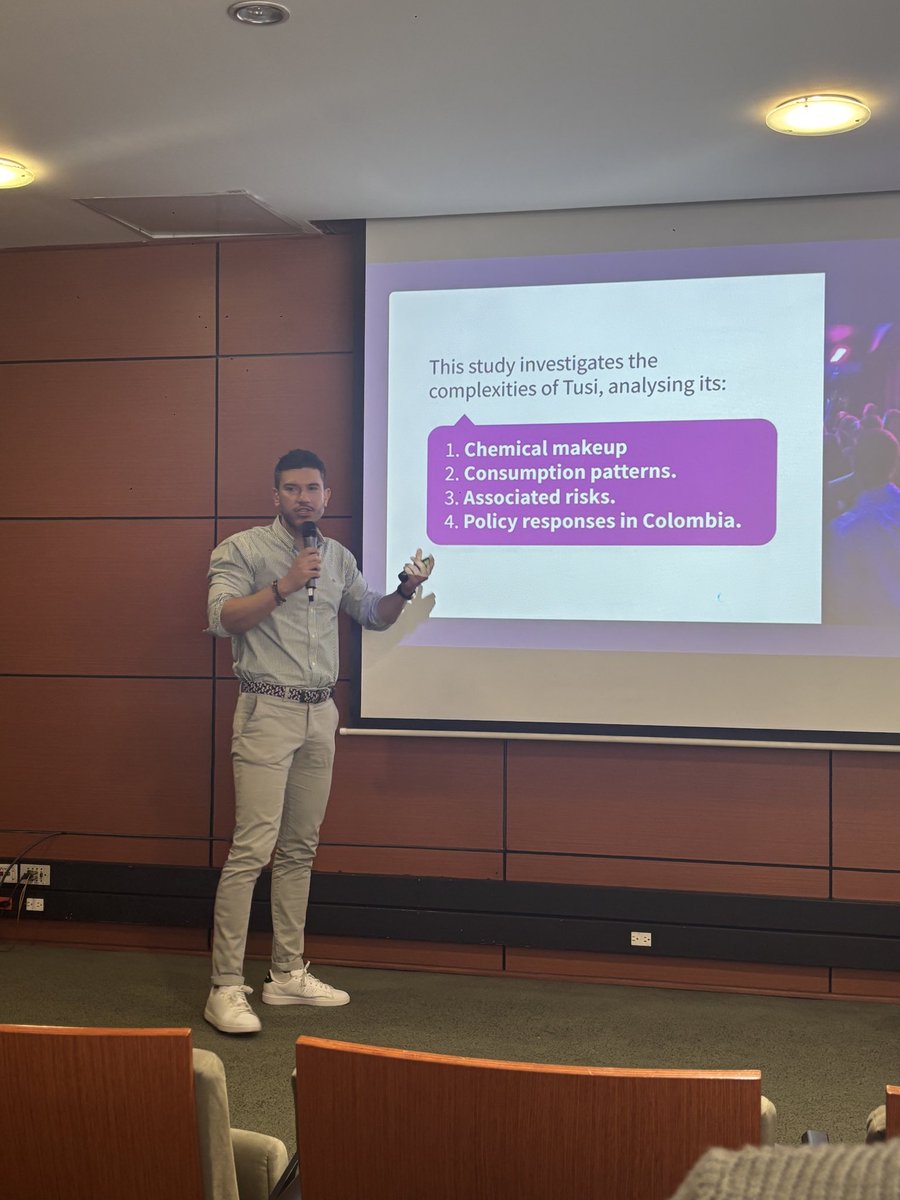 REDESDAL tweet media