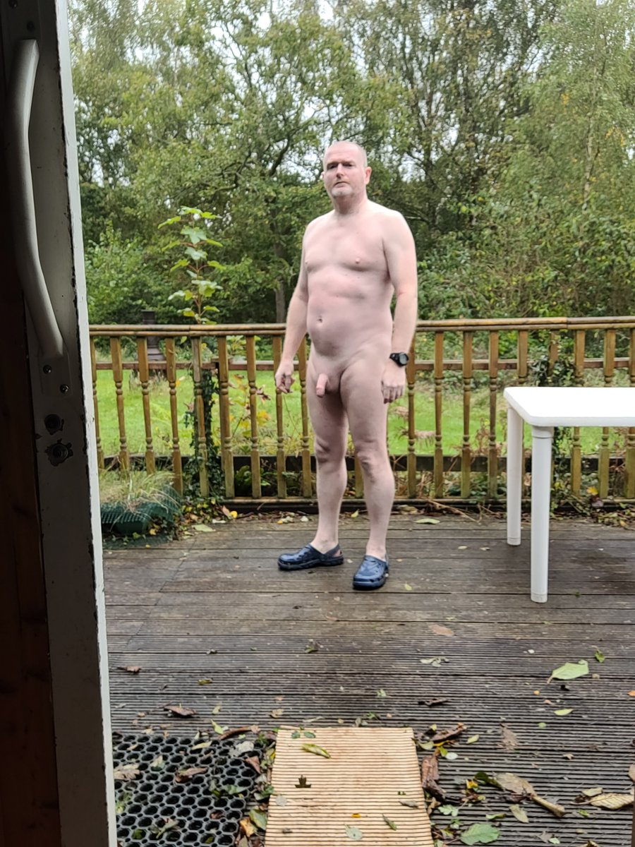 Its cold and wet, but that wont stop me being #naturist #nudist