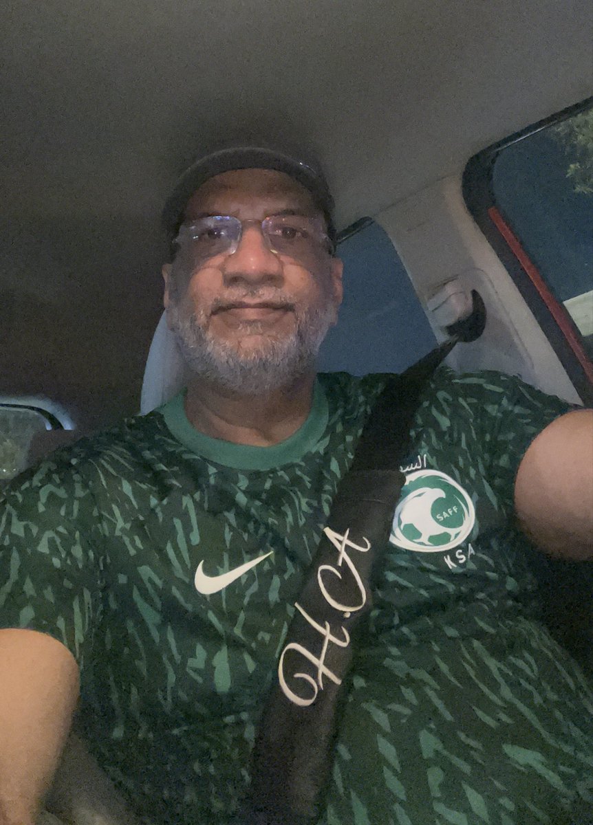 HussamAbudawood's tweet photo. نبارك ل #منتخبنا_السعودي 🇸🇦 الفوز على إندونيسيا. 🇸🇦🇸🇦🇸🇦
#السعودية / 3
إندونيسيا / 2

وباقي على التأهل خطوة 👏🏻👍🏼

يا #جماهيرنا الوفية .. نقول يارب 🤲🏻🤲🏻🤲🏻 https://t.co/5AIlqSfPXu
