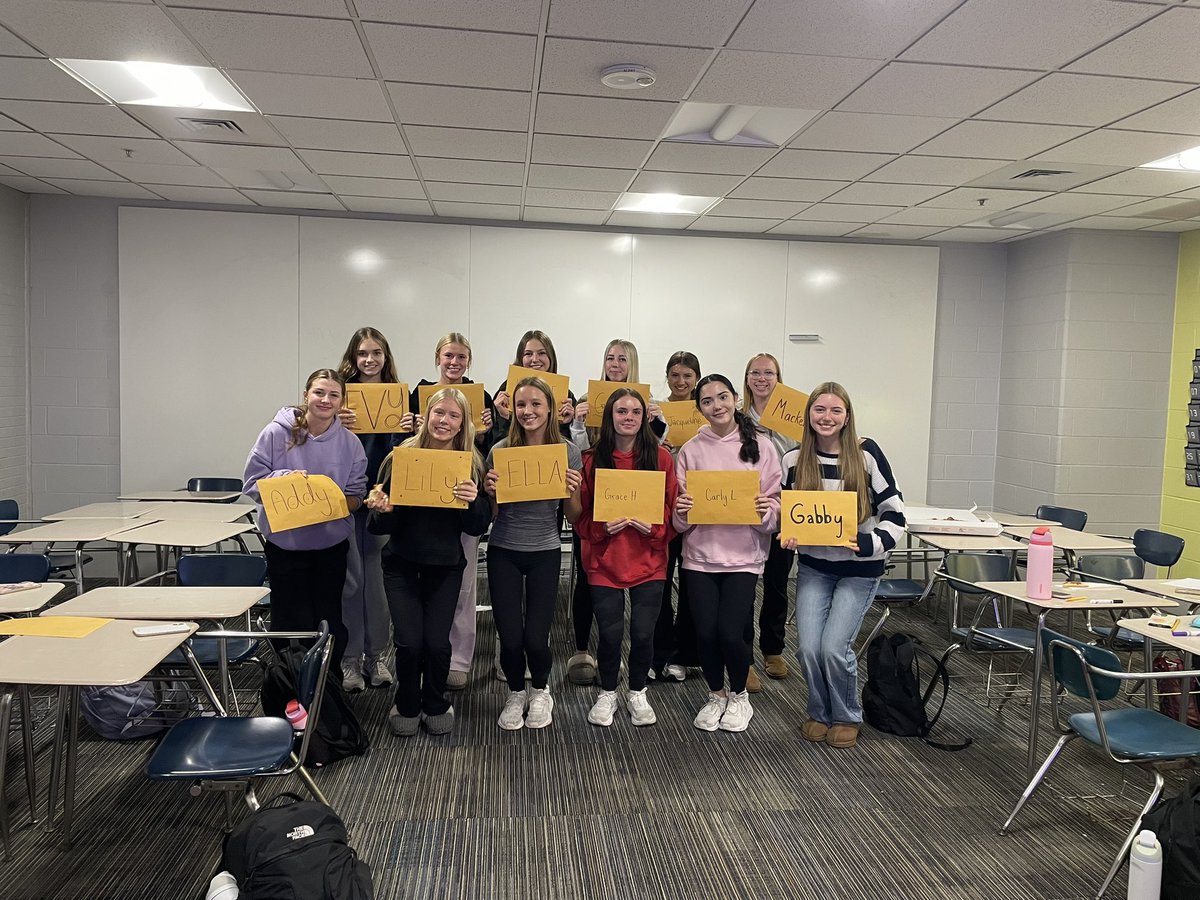 Nothing like some team bonding. Pizza and letters of gratitude for each other. Let’s finish this season strong and together! <a href="/DGNVolleyball/">DGN Volleyball</a>