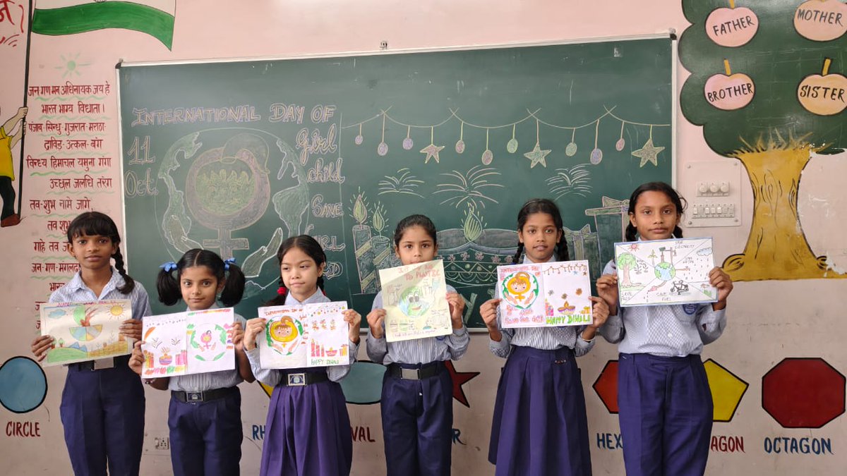 Essay writing, quiz, and poster making competitions on Balanced Diet and Avoiding Unhealthy Food Habits were organized at GMHS-48D under Poshan Maah 2025. Students  actively participated to promote healthy eating habits. 🌿📚
<a href="/SchoolEduChd/">Department of School Education, Chandigarh</a>
 #PoshanMaah2025 #GMHS48D