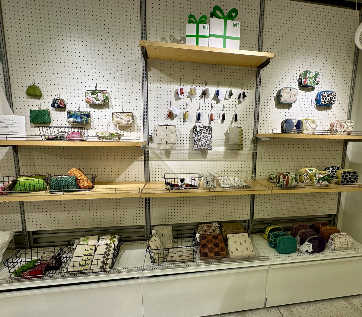 LOFT_KICHIJOJI's tweet photo. \北海道のクリエーターPOPUP「HOCLIP」開催中/
~クリエイタ���紹介~
「orinasu(#オリナス)」
手織りとユニークな生地を使ったバッグや小物を手作業で��作
■期間:10/1(水)~10/19(日)
※最終日は午後5時閉場
インスタグラム
https://t.co/imEzN2iWn3
#HOCLIP #北海道 #orinasu https://t.co/yGX0TNUl9R