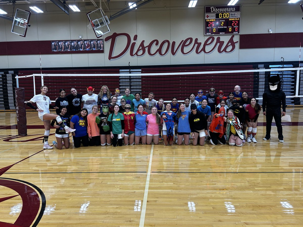 DiscovererVolleyball tweet media