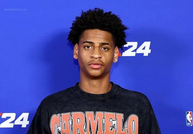 draftLab8's tweet image. Kiyan Anthony & Bryce James 🔥 Where do Melo’s son & Bron’s 2nd rank as 2027 draft prospects? 🏀 The future is bright! ✨