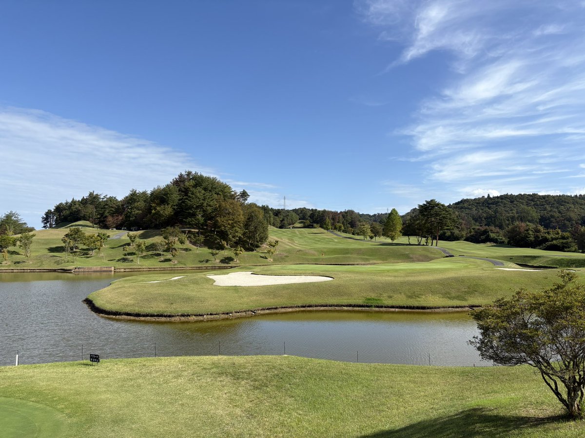 Doroncodarake's tweet image. 久しぶりに⛳️