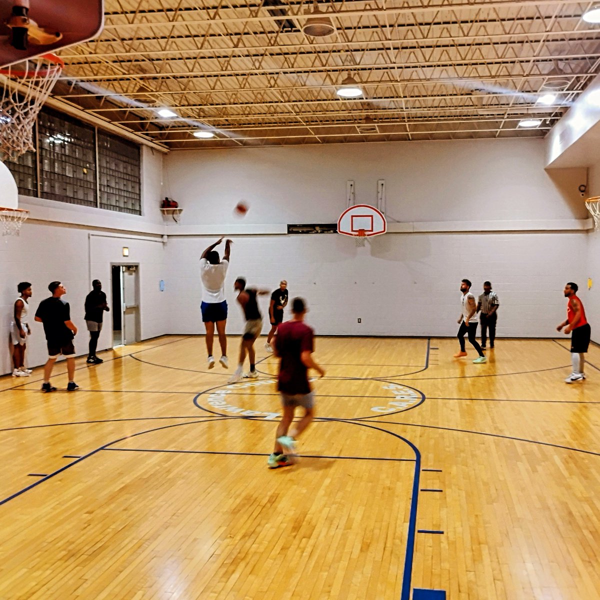 NcHoopsLeague's tweet photo. Men's Fall LEAGUE 2025 PICS (#1)❗🏀 https://t.co/nwK3nItnE3