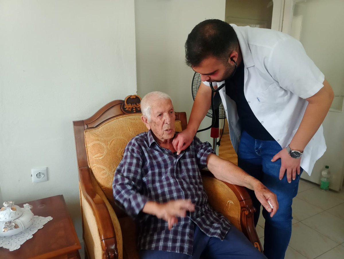 toroslarism's tweet photo. #MobilDoktorumuz  bugün,                                   
#Çağdaşkent ve #Korukent  Mahallemizde,                    
Engelli, yaşlı, yatağa bağımlı, evinden çıkamayan vatandaşlarımız evlerinde ziyaret edildi muayeneleri yapıldı.

Bize gelemeyen vatandaşlarımıza biz gidiyoruz, https://t.co/gJ8eSuSBrt