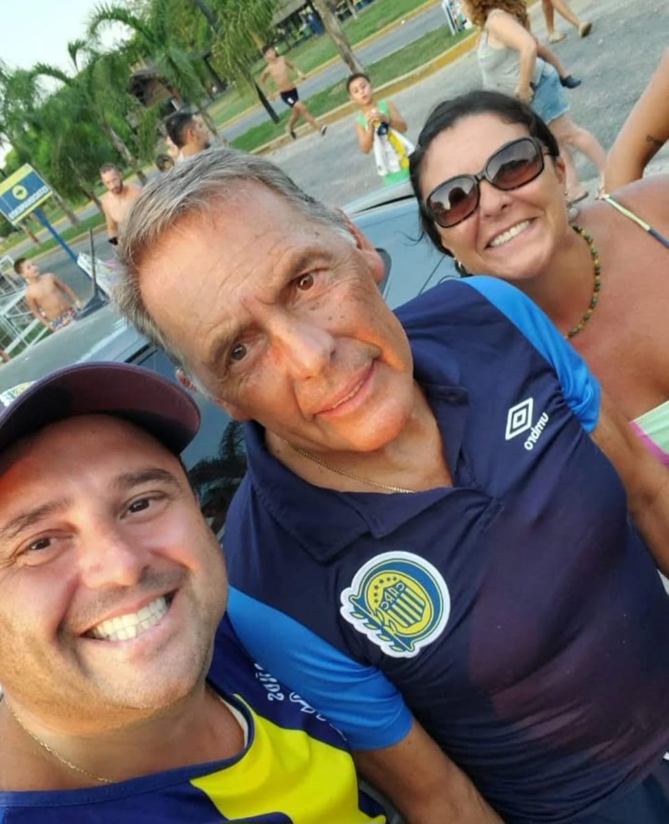 MartinPaladini's tweet photo. Serás Eterno!!! Gracias por todo Miguel!!!💙💛 QEPD🙏🏼 https://t.co/CPQw7EvLLO