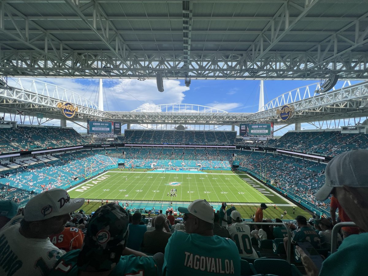 Riled_Up13's tweet photo. 2 tickets and a yellow parking pass for Cargers. $225 altogether. Will not sell parking pass separately. 

Section 346, row 22, seats 3-4 right on isle. 

Might need to follow me to DM me. Go Fins https://t.co/cfT6SEumRI