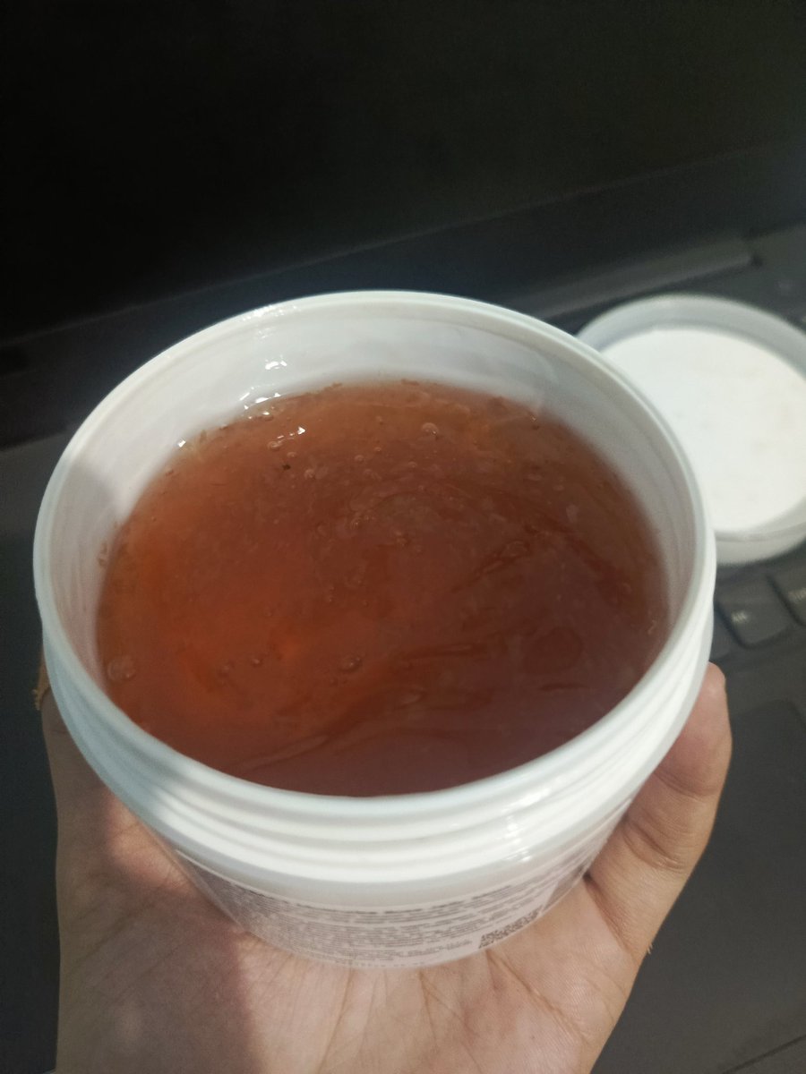 kaisernisme's tweet photo. WTS Eileen Grace Rose Jelly Mask ORI no kw kw beli di eileen langsung, masih 85% lebih karena baru dipake 4x (dijual karena gak cocok di kulit ku) 

Harga 200k aja, free ongkir jabodetabek only 👍 harga beli kemarin 340 guys #zonajajanᅠᅠ https://t.co/MeyuFJJuUt