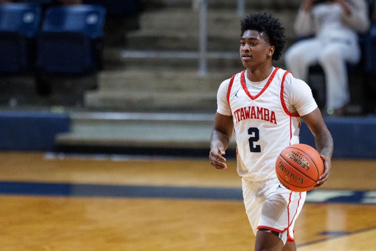 Damarion Winston sophomore combo guard from Itawamba Community College has received an offer from Louisiana Monroe!