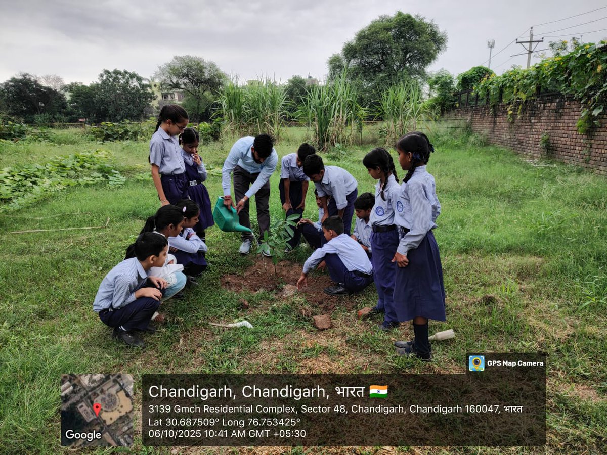 🌿 Green initiative at GMHS 48D, Chd Students joined hands with the community in a Tree Plantation Drive under the “Ek Ped Maa Ke Naam” campaign — a tribute to mothers and a pledge for a greener tomorrow. 
<a href="/SchoolEduChd/">Department of School Education, Chandigarh</a>
#EkPedMaaKeNaam #GMHS48D #GoGreen #EnvironmentAwareness