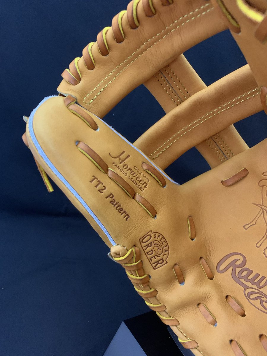 info42648043's tweet photo. #すみれスポーツ #ローリングス #rawlings #オーダーグラブ #オーダーグローブ #mlb #usa #hoh #heartofthehide #horween #horweenleather #オーダーグラブギャラリー #51480 https://t.co/wSmaHfI3iX