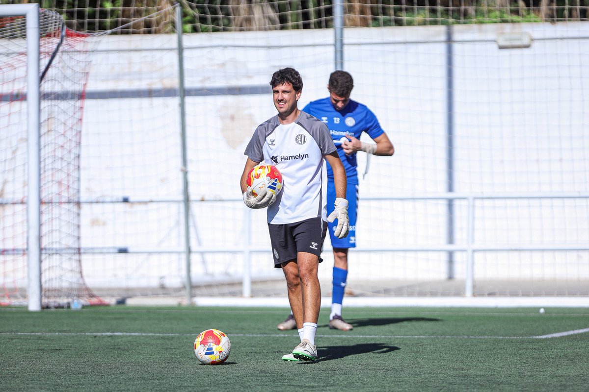 ¡Días de visitante!
Seguimos 🖤🤍🔛🔝