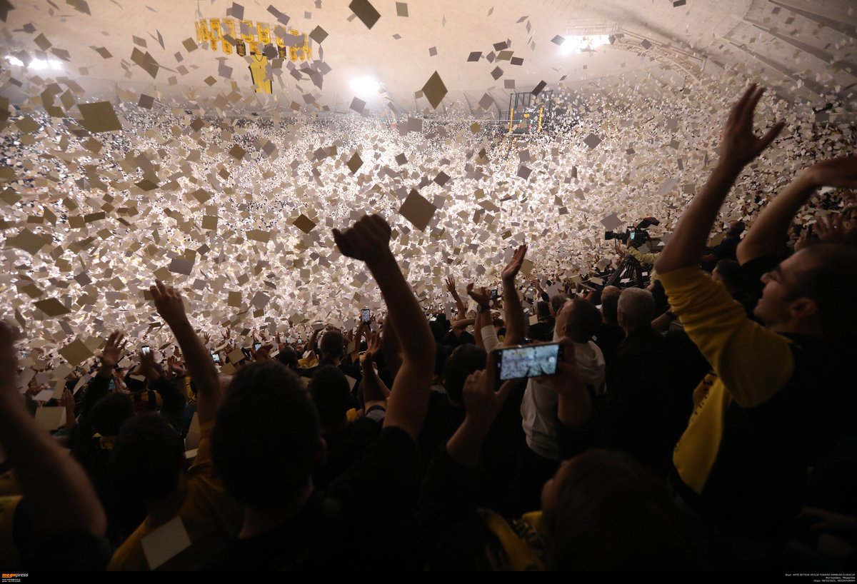 ARISBCgr's tweet image. Όταν χιονίζει Οκτώβριο μήνα...
#ArisBC #FuelTheFlame #EuroCup
Snowing in October...