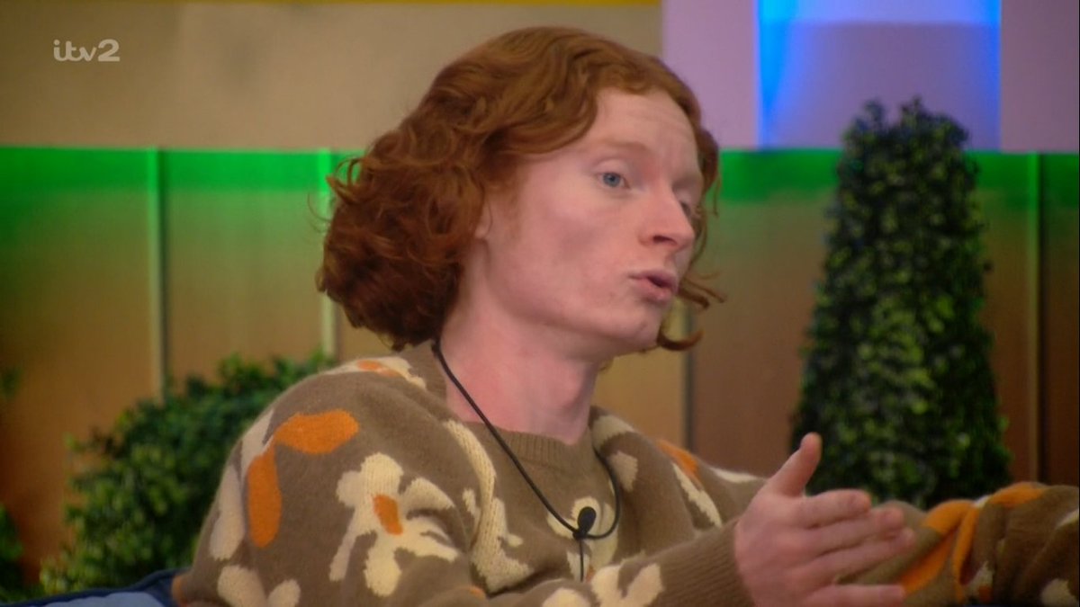 AndyGibsonTV's tweet image. GEORGE: &quot;Two homosexual people kissing, that&apos;s, pornography in a way.&quot;

EH?!

#BBUK #BigBrother #BigBrotherUK