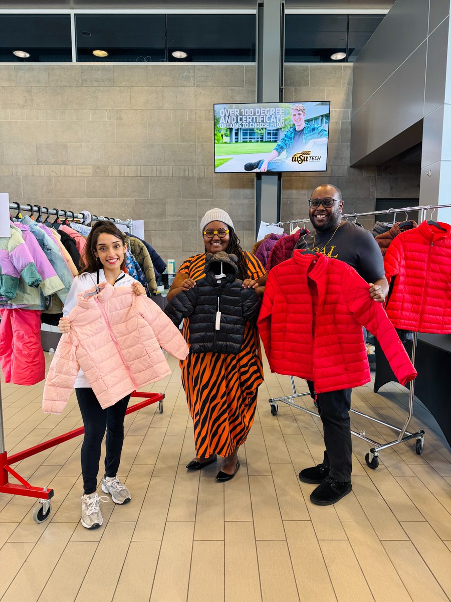 “The transformation of students’ lives doesn’t just happen in the classroom or lab. It’s about supporting the whole person.” 💛 Our U-Thrive Student Resource Center kicked off its Winter Coat Try-On event, helping students and their families stay warm while achieving their goals.