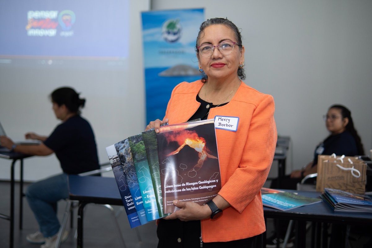 espol's tweet photo. Del 23 al 26 de septiembre, se realizó el tercer taller del proyecto ClimRed en Galápagos. Este proyecto evalúa los impactos del cambio climático en las islas, identificando estrategias, medidas de adaptación, mitigación y resiliencia. #ESPOLesCiencia
Conoce más sobre esta actividad, aquí: https://t.co/SgdfiONGUq