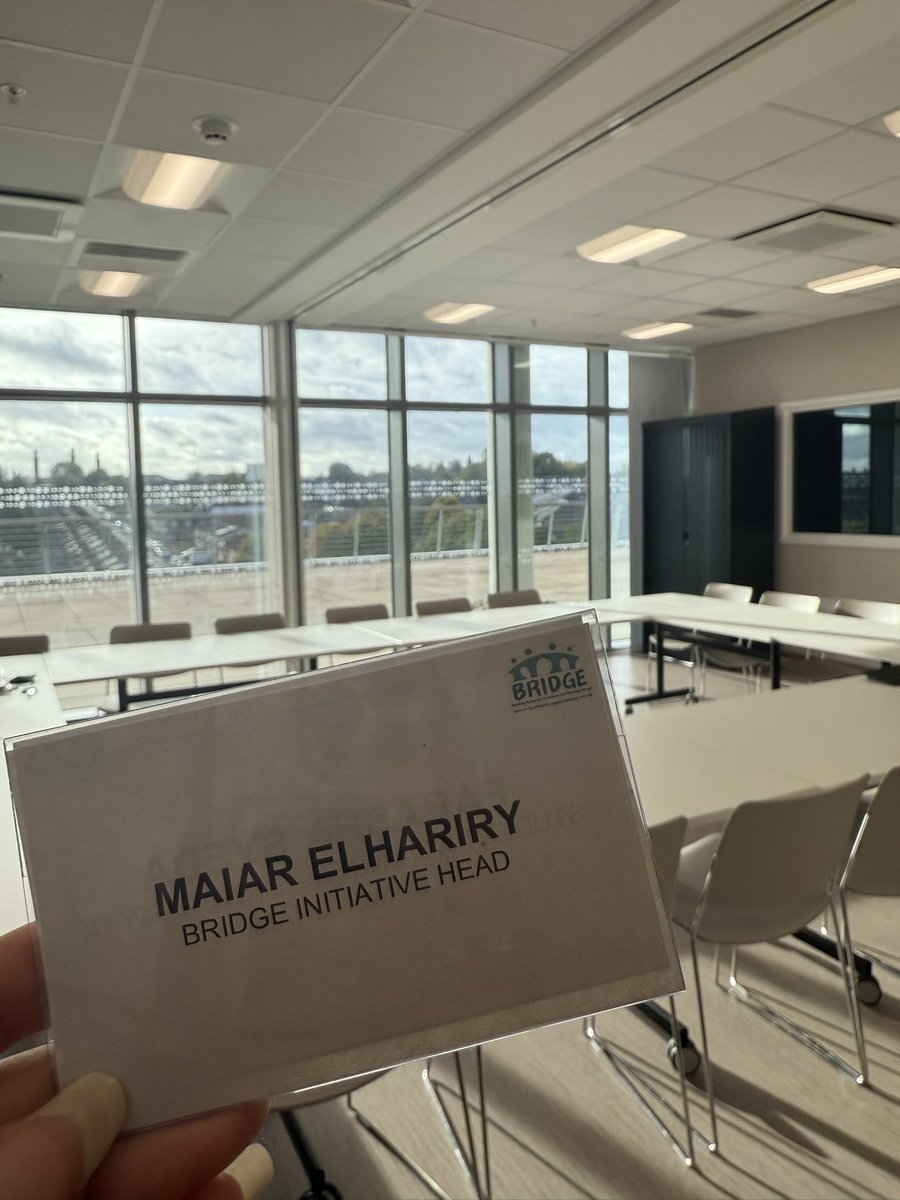 MaiarElhariry's tweet photo. Last weekend, we delivered the final (summative) #BRIDGEinitiative session, Building Resources to Inform and Develop Groups for Effective support✨
A #peerled, #patientpartnered programme empowering student societies to combat #PCOS #misinformation & #stigma. 💜 https://t.co/lCWZp22j5z