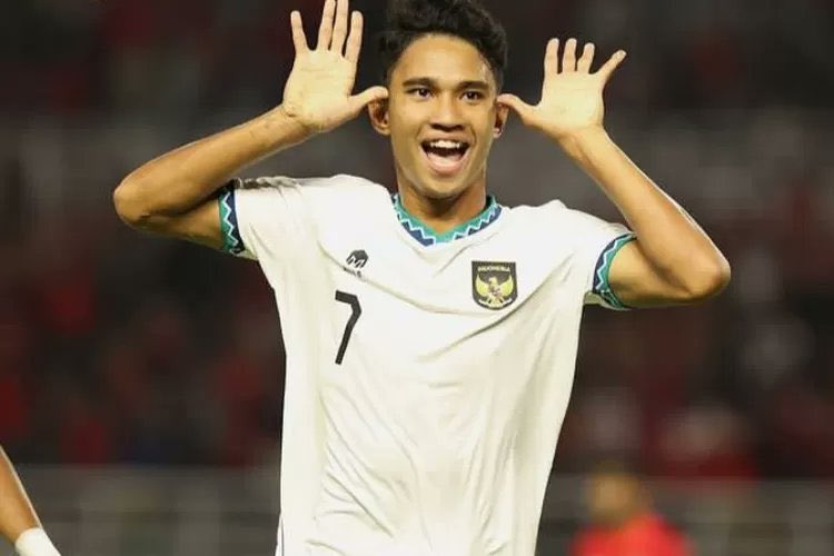 45Menit Cuma Joging mau di samakan yg cetak brace ke gawang Arab dan penentu timnas lolos round4,,Paruntennn GobKlockkwkwkkwkwkwk 2 pemain titipan Erickkkk