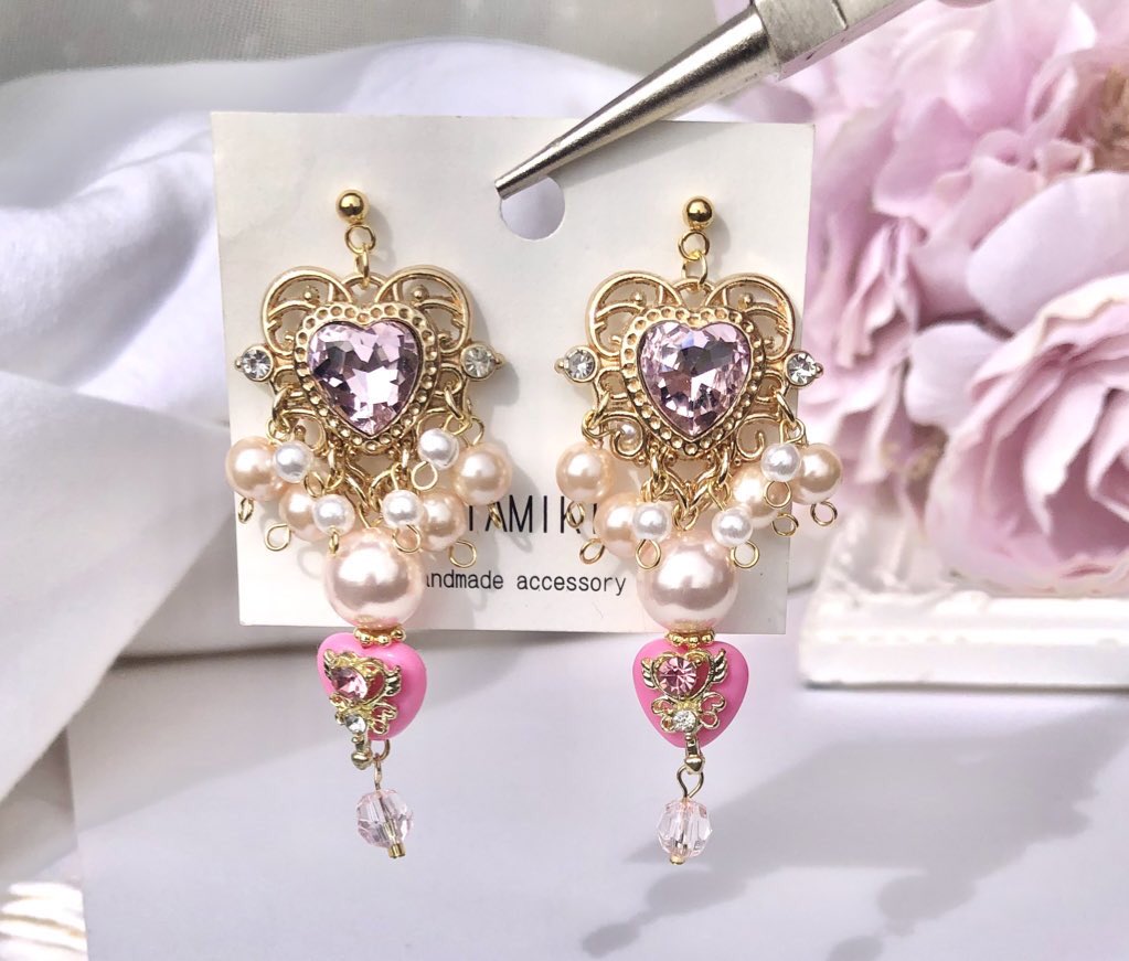 【商談中です】ハンドメイドピアス纏め売り⭐5ペアセット⭐ひと雫⭐控えめカラー 商談中です】ハンドメイドピアス纏め売り⭐5ペアセット⭐ひと雫