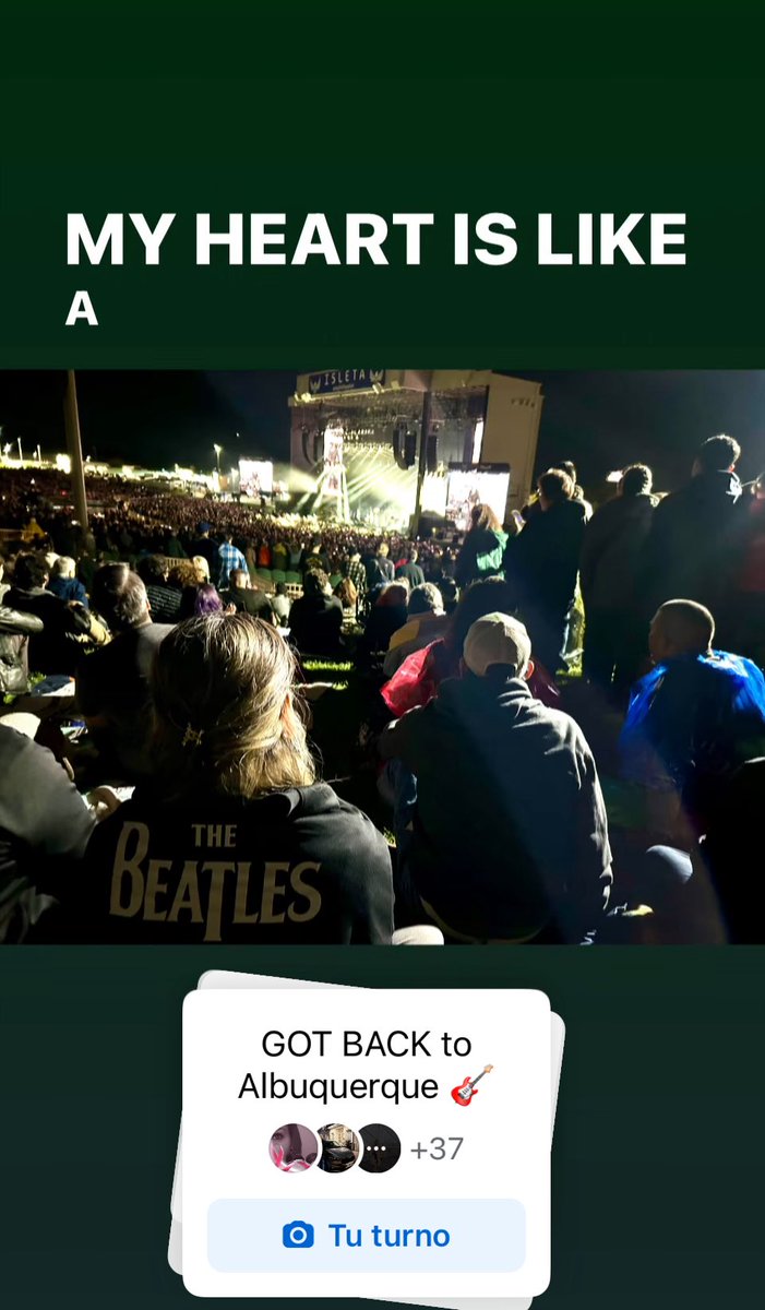 fifia_la's tweet photo. La emoción al máximo!!! Feliz de tener la oportunidad de escuchar tantas canciones que amo 🤩 #PaulMcCartneyGotBack @PaulMcCartney https://t.co/UmCjSNvEIC