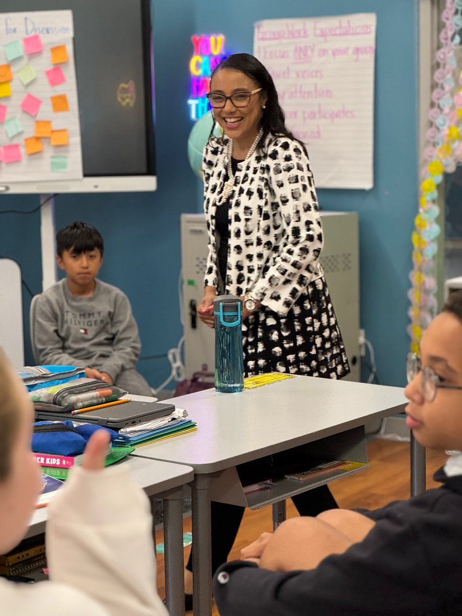 I visited <a href="/MacArthurACPS/">MacArthur ACPS 💫</a> and spoke with students about community, leadership and more. It’s always inspiring to hear from our rising Titans.