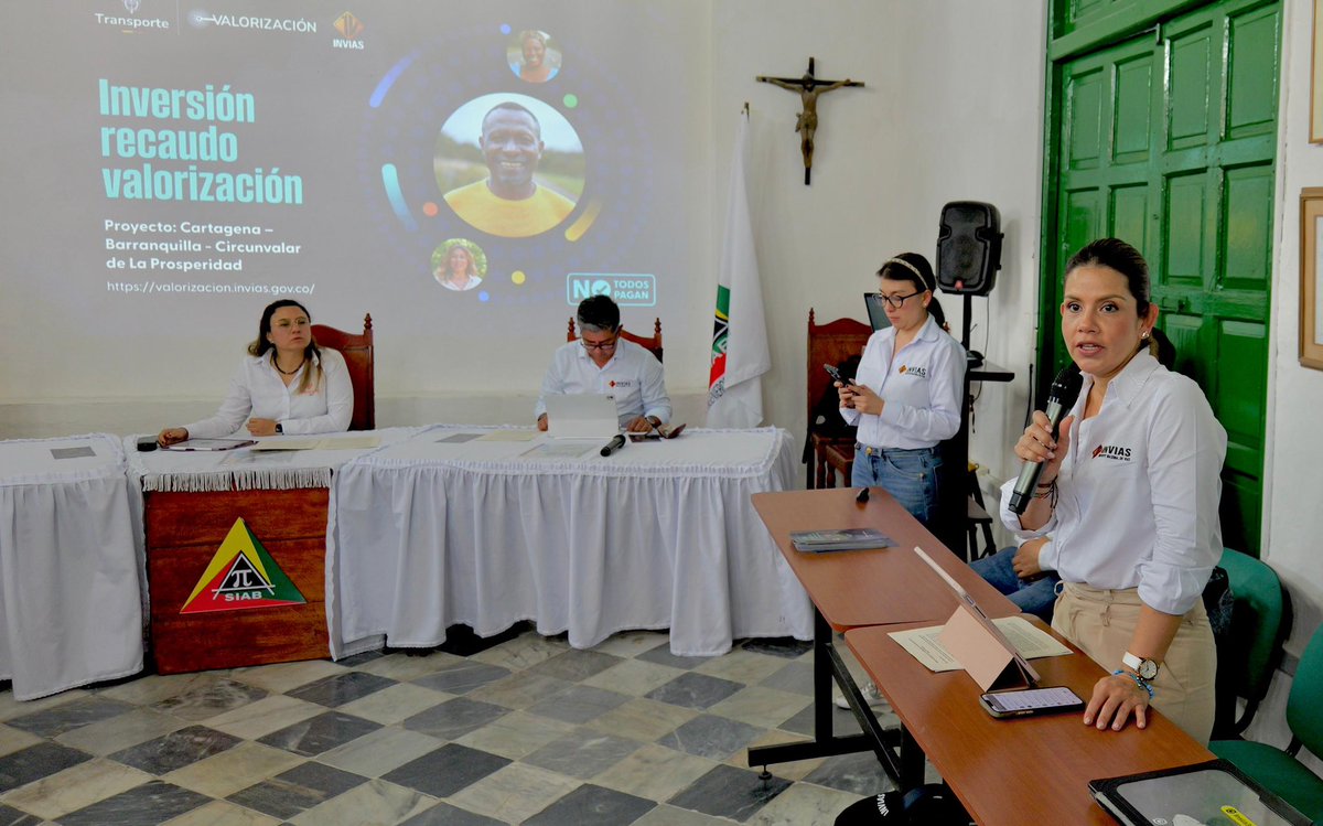 InviasOficial's tweet photo. #AEstaHora en #Cartagena, se reúne la viceministra de Transporte, @LilianaOspina18 y el director del invías (e), @jhonjairogb, con alcaldías y gobernaciones de Atlántico y Bolívar⬇️ https://t.co/bwxd2aRZGV