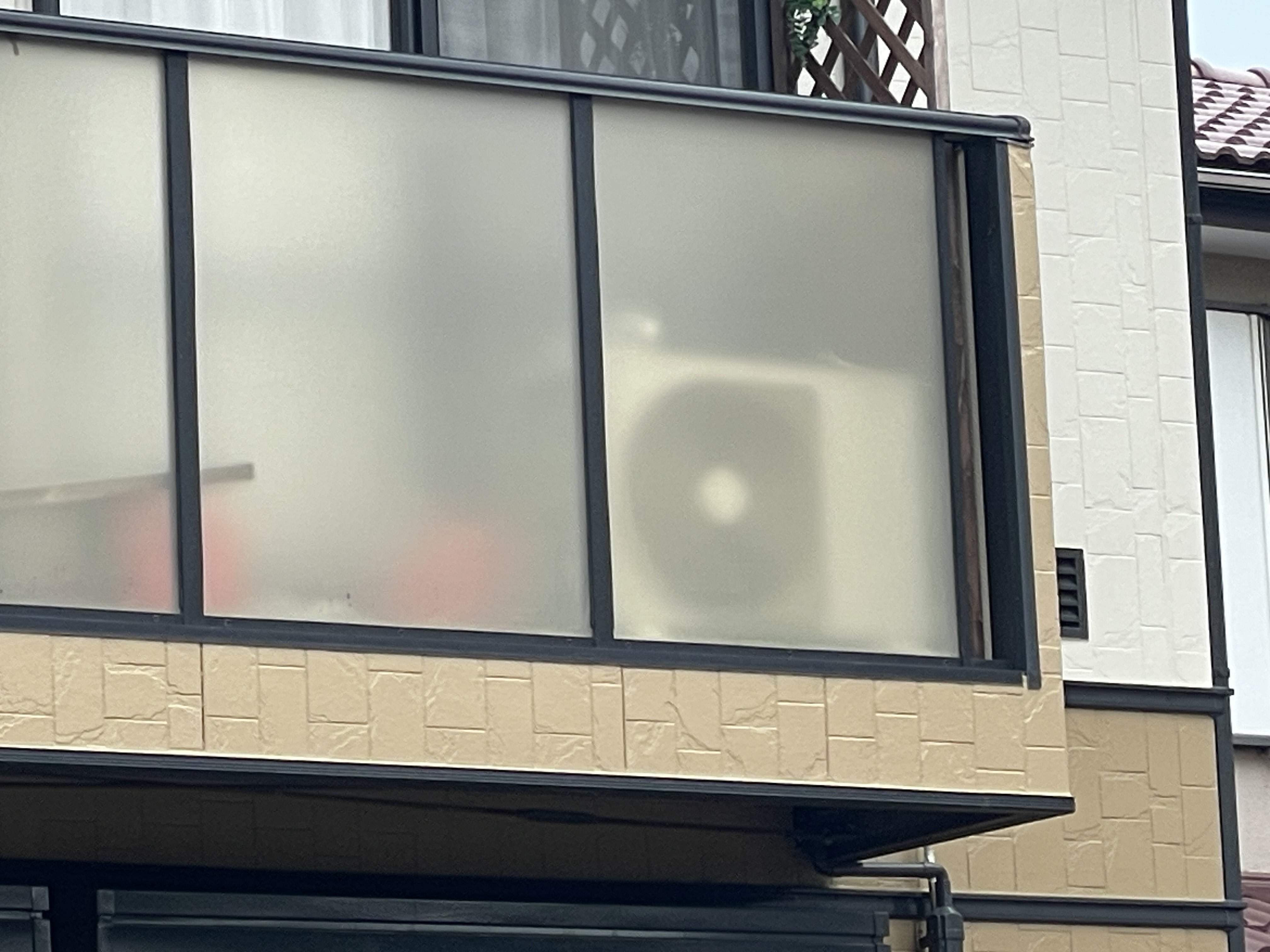 室外機 - Search / X