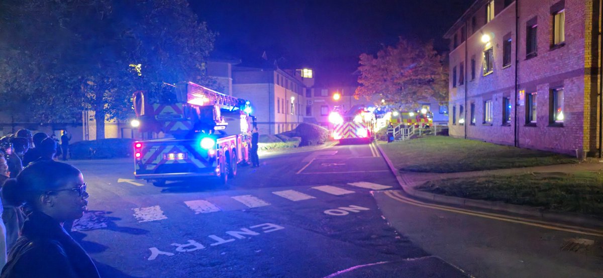 F1Mad20's tweet photo. Half an hour ago a fire alarm was set off at scholars green halls for the University of Northampton.  @BBCNorthampton #UoN @northantsfire @ChronandEcho https://t.co/LKiaSb7YNO