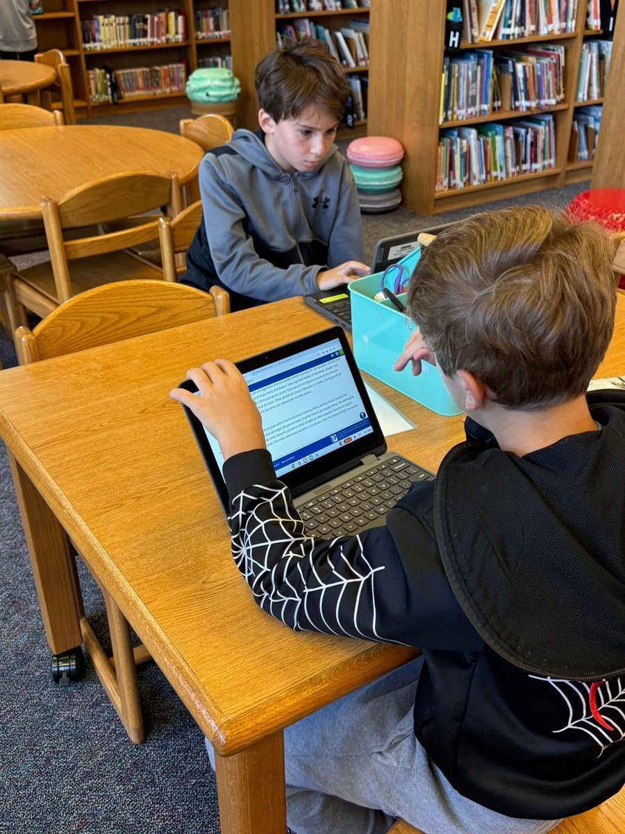 MrsLibraryLady8's tweet image. This fall, we've been honing our research skills in class, and students are still enthusiastic about the variety of centers they can enjoy once they complete their tasks. #FallLearning #StudentEngagement