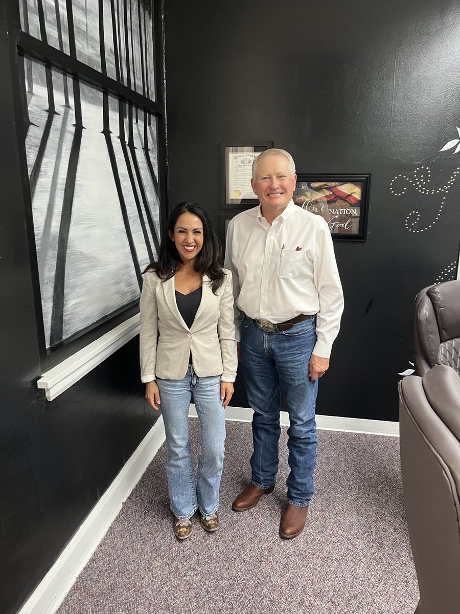 RepBoebert's tweet image. It was fantastic to meet with Don Brown in Yuma! I&apos;m proud to stand shoulder-to-shoulder with Colorado&apos;s farmers, fighting for their livelihoods and our rural communities.