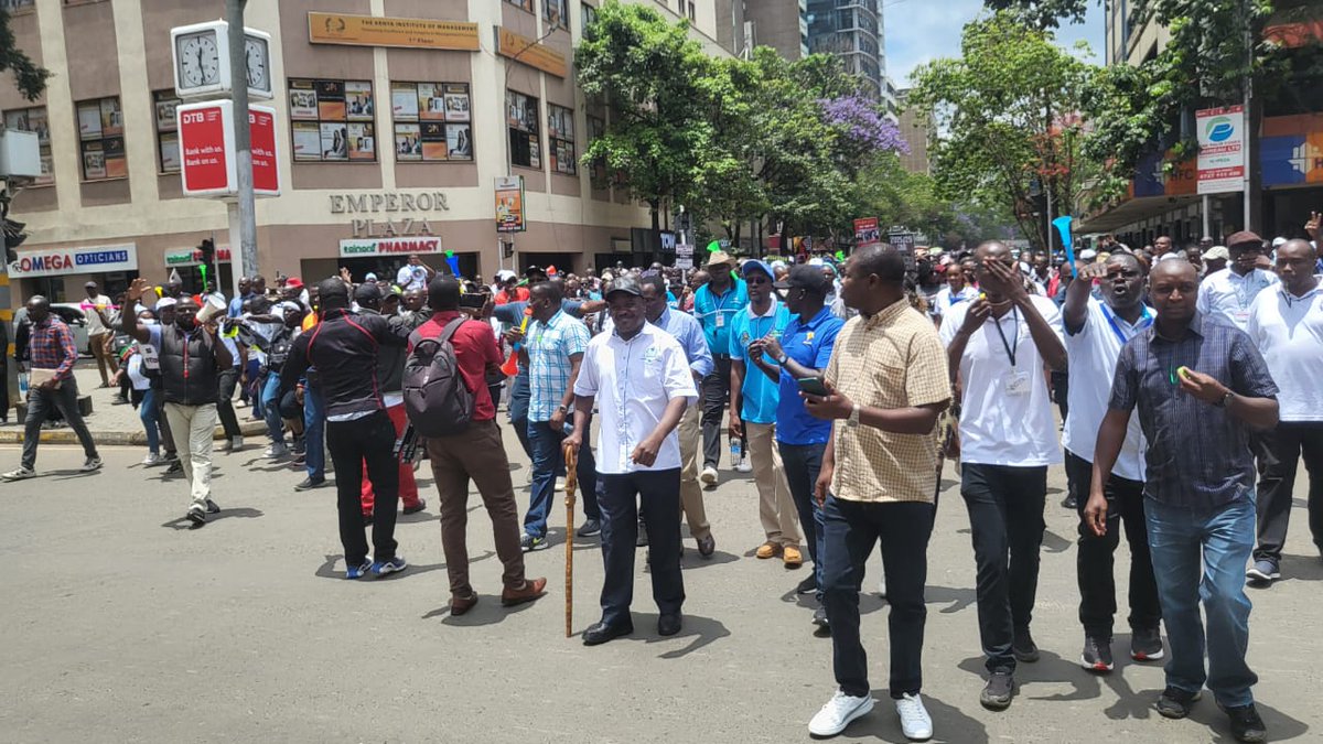 UASU_JKUAT's tweet photo. UASU / KUSU Strike — Day 22

The second demo in two weeks. The government remains unmoved. No action. No resolution.

We march not out of convenience, but necessity. This is a call for justice, for dignity, for accountability.
@WilliamsRuto, @JohnMbadiN, @HonJuliusMigos https://t.co/yzPjRhwXib